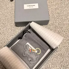 ☆早い者勝ち☆ 新品未使用　トムブラウン キーリング　キーホルダー 2025年最新】THOM BROWNE キーホルダー・キーリングの人気