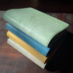 《文庫本サイズ》レザーブックカバー（アラスカ）