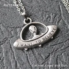 UFOを信じたい！ネックレス ― メンズ ネックレス ロング レディース ペンダント UFO 未確認飛行物体 宇宙人 面白い雑貨 おしゃれ ユニーク プレゼント プチギフト ― 000316