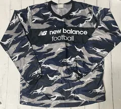 美品 NEW BALANCE 裏地有　ピステ　ニューバランス　カモフラ　迷彩　サッカー　トレーニングウェア　ウインドブレーカ