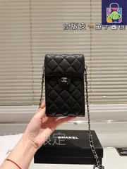 CHANEL スマホケースバッグ ? 11×18cm [本日特価|新品未使用品]