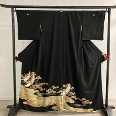 留袖　中古品　正絹　大きいサイズ　巾広　ワイドサイズ　　リメイク用　着物生地　HAA1975  78A017