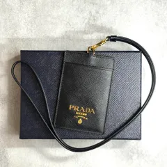 PRADA プラダ パスケース カードケース　首掛け ストラップ サフィアーノ 楽天市場】プラダ PRADA サフィアーノレザー カードケース