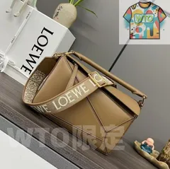 新品?ロエベ ショルダーバッグ