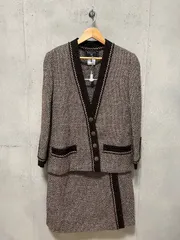 CHANEL　シャネル　98A　ウール　ニット　カーディガン×スカート　セットアップ　ブラウン　ココマークボタン　P11501V06858