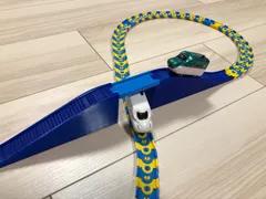 カプセルプラレール 対応　モーター車 専用 高い坂道セット （自作品）のサムネイル