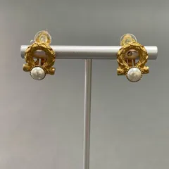 f4 Salvatore Ferragamo サルヴァトーレ フェラガモ ガンチーニ パール ゴールドイヤリング GOLD EARRING ピアス アクセサリー ジュエリー タグ付きのサムネイル