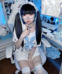 【ゆめ地雷×水色セーラー】Tシャツ　ゆったり　大きめ　病みかわ メンタル崩壊制服 トップス  地雷系  セーラー襟×ブルーリボン 推し活 サブカル　ファッション　セーラー　カラー　ぴえん系　女子　渋谷　原宿　地雷系　水色界隈　天使界隈