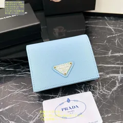 実用性 【極美品】PRADA プラダ 折り財布 小銭入れ