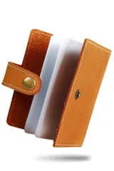 【人気商品】】【 上質な本革使用 カード26枚収納 】 クレジットカードケース 手帳型 【 クレカケース メンズ 本革 大容量 カードケース カード入れ レディース 革 ポイントカード [亀登鞄製作所] 会員証 診察券 トレカスモールサイズ (キャメル)