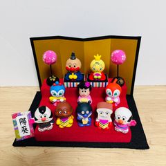 E. ひな祭り 人形9種、ひな壇、小物、名前プレートセット - メルカリ