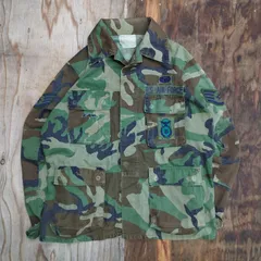 U.S.AIR FORCE USAF ユーエスエアフォース ウッドランドカモ カムフラージュ 柄 コンバット シャツ ジャケット グリーン ミリタリー ワッペン VINTAGE 古着 MF39