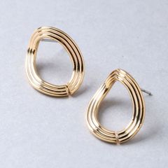ウェーブリングピアス