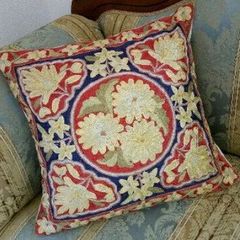 コーラルピンク 刺繍花柄 クッションカバー anke drechslet - メルカリ