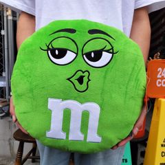 M&M's エムエム/ダイカットフェイスクッション・グリーン/アメリカン雑貨　アメキャラ　インテリア