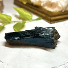 【E7103】藍鉄鉱 Vivianite ビビアナイト ヴィヴィアナイト 天然石 原石 鉱物 パワーストーン