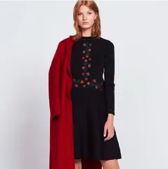 2025年最新】sandro ワンピの人気アイテム - メルカリ 