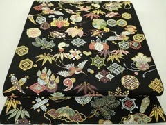 プロフ必読☆山下織物謹製 京都西陣織：老舗 山下織物謹製」 招福宝尽くし 薄ベージュ色系