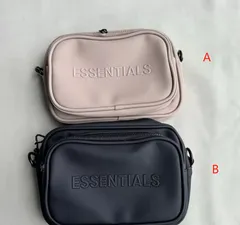 ESSENTIALS エッセンシャルズ ショルダーバッグ