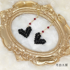 NO.89　ビーズハートのフックピアス【ブラック×レッド】