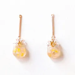 No.649　レジン　ネコ　ゆらゆら　イエロー系　トルコビーズ　ピアス　イヤリング　ハンドメイド