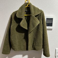 BANANA REPUBLIC ★ カーキ色　クロップド丈　テディベアコート