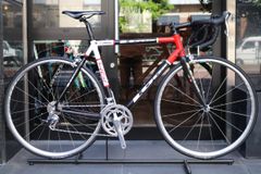 自転車本体 FOCUS IZALCO RACE 2018 SizeL フォーカス FOCUS イザルコ レース IZALCO RACE 2018モデル XS
