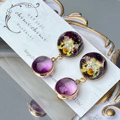 ミニビオラのドームピアス
