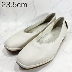 【新品訳あり】イング　Vカットフラットパンプス 　23.5ｃｍ　アイボリー