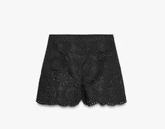 極美品ZARA(ザラ)刺繍ブラックショートパンツ