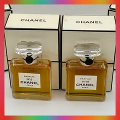 CHANEL【CHANEL】シャネル??N°19香水 ?6点セット（画像のお品となり