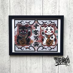 尾九 開運イラスト 招き猫 黒と白 千客万来 A4サイズ フレーム付き
