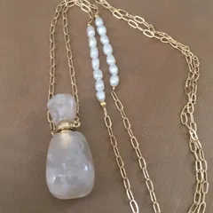 桜瑪瑙　天然石パワーストーン　香水瓶ペンダント真珠のネックレス　ロング