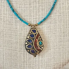 ネパール☆赤珊瑚＋ラピスラズリ☆涙型☆ターコイズブルーネックレス