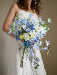 ウェディングブーケ　ブルーブーケ　韓国ブーケ　夏ブーケ　アーティフィシャルフラワー　造花ブーケ　♡ブートニア付き♡ ♡送料無料♡