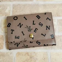 イルビゾンテ ☆ 日本限定！モノグラムロゴシリーズ レザー フラップ 二折財布 財布 グレージュ系 ILBISONTE