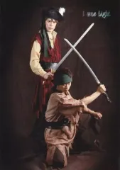 【中古】生写真(男性) YOH・他1名/全身・衣装赤・ベージュ・帽子・右手剣・右向き・背景黒/エムキチビート 第十廻公演「I was Light」