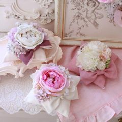 造花 フラワーアレンジ クッション 角１段 リボン サシェ アートフラワー バラ 薔薇 かわいい 贈り物 お祝い フラワーアレンジ フラワーギフト インテリアフラワー