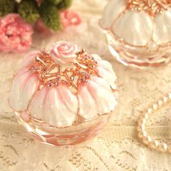 GC001【正規品】＜トゥインクルボックス フルール＞バラの花びらのモチーフ ピィアースのガラス小物入れ ギフト 可愛い  誕生日プレゼント 母の日 ピィアース PIEARTH 東京銀座ピカルス 東京銀座PICALS mer12
