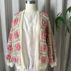 ☆立体お花モチーフのカーディガン★編み物　セーター　トップス　ニット