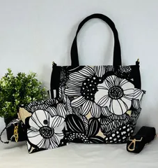 【裁縫ストア・ボヌール】大人かわいい　北欧風　花柄　アートフラワー大柄 ベージュ　丸底トートバッグ　サイドポケット付き　ミニポーチ　ショルダーバッグ　ショルダーストラップ付き  ハンドメイド/ №500-632