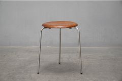 【FritzHansen フリッツハンセン】3170 Dot Stool(ドットスツール) 3本脚 チーク アルネ・ヤコブセン ② 020404