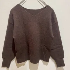 natural couture ナチュラルクチュール　レディース　トップス　ニット　セーター　長袖　リブ袖　Vネック　無地　単色　ブラウン　ベーシック　着回し　シンプル　おしゃれ　SU723h1153