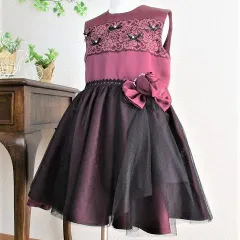 黒いチュールスカートのノースリーブドレス　100サイズ　ワンピース　フォーマルドレス　子供ドレス　ピアノ発表会　音楽発表会　コンクール　結婚式　フラワーガール　リングガール　写真撮影　誕生日　クリスマス　プレゼント