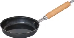 【人気商品】和平フレイズ フライパン 目玉焼き 厳選素材 16cm 黒皮鉄 日本製 GR-9745