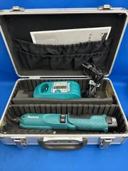 makita(マキタ) 充電式ペンインパクトドライバ　TD020Dのサムネイル