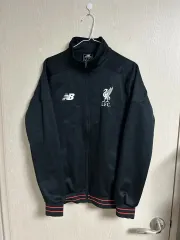 日本未発売　リバプールFC New Balance フード付きパーカー New Balance パーカー 574 シューパッチフーディ メンズ