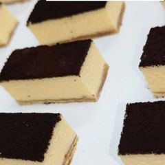 注文品①焼きティラミス　焼ティラミス　コーヒー　ココア　　焼き菓子　ケーキ　チーズ