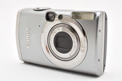 ★美品★キヤノン Canon IXY DIGITAL 800 IS PC1176★ LL99#4770