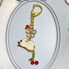 ハンドメイド　桜&チェリーと仲良し春眠シマエナガ〈キーホルダー〉